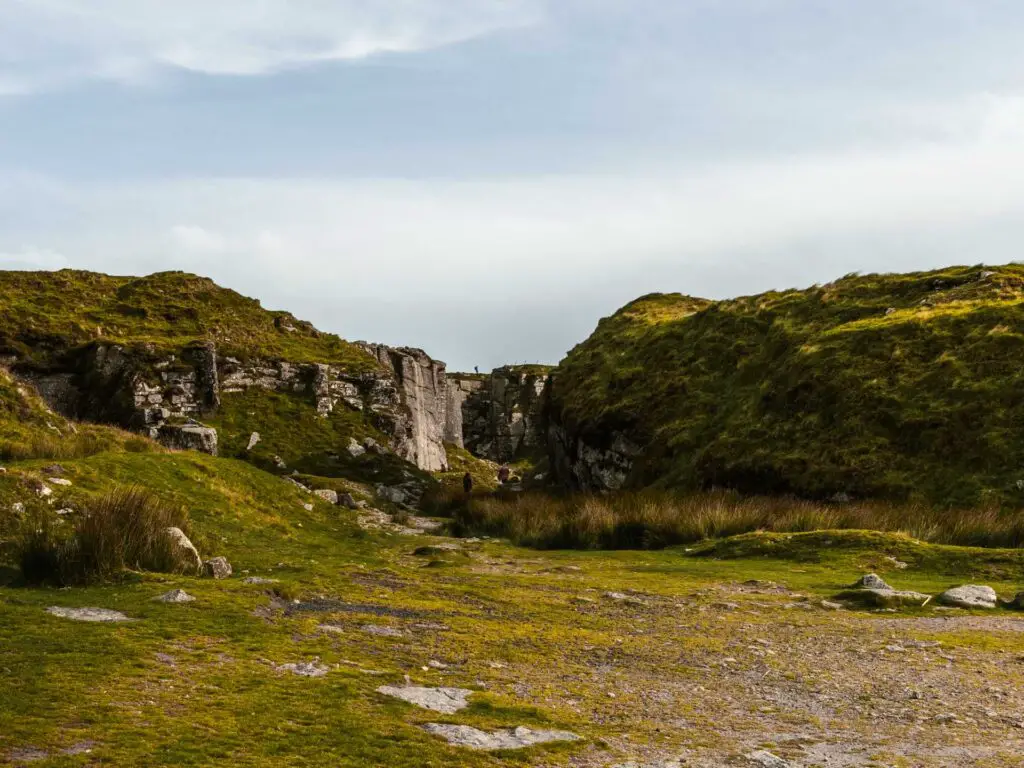 Foggintor Quarry: abandoned ruins and incredible wild swimming — Walk My  World