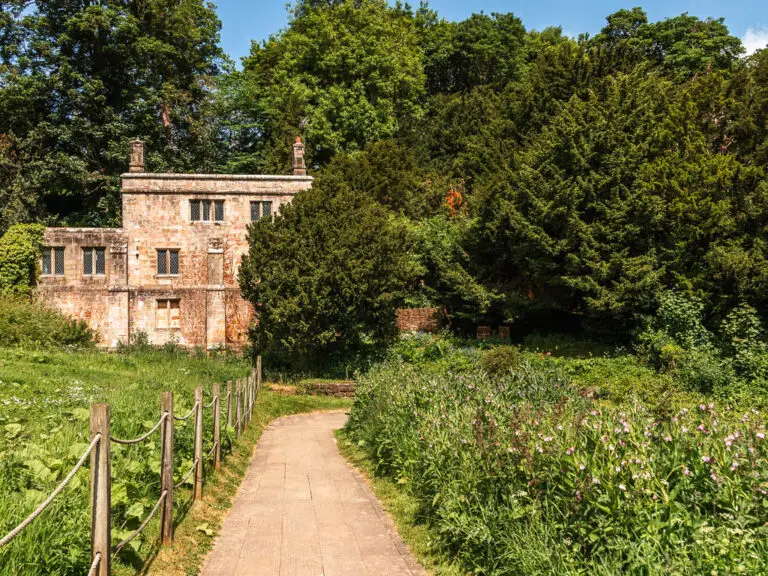 Self Guided Walk Fountains Abbey and Studley Royal She walks in England
